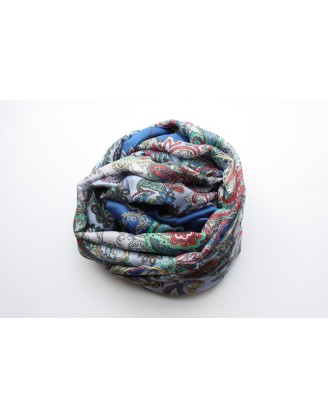 Scarf in beautiful shades of blue
